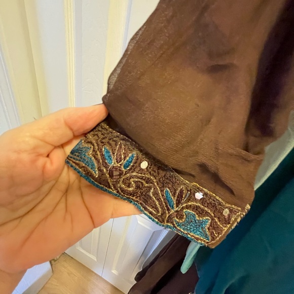 Indian dress - Picture 4 of 4